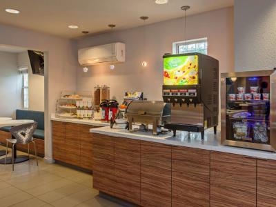 Western Executive Hotel 3*